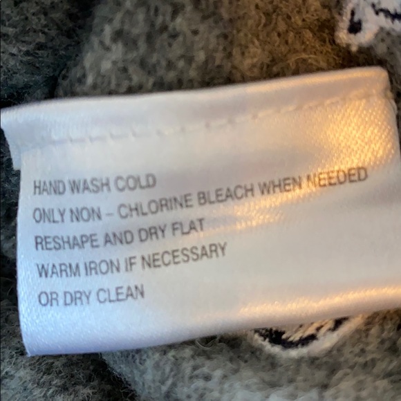 VINEYARD VINES BOYS SWEATER - Picture 8 of 9